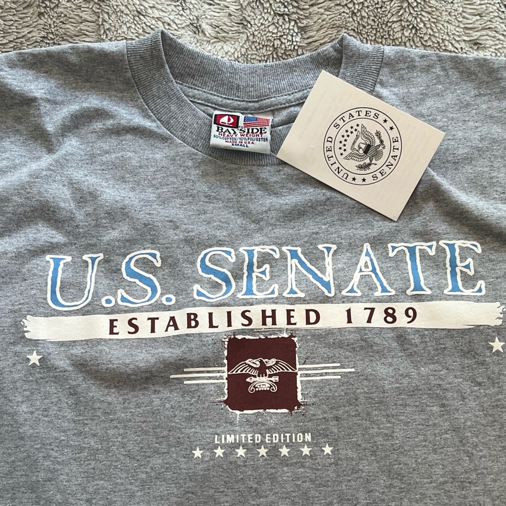 Vintage U.S Senate T-Shirt GrayGraphic Print Size S, Bayside Tag Made in USA